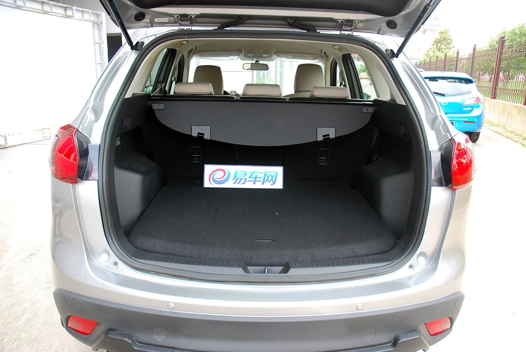 马自达CX-5(进口)2.0L 手自一体 两驱 舒适版行李箱空间