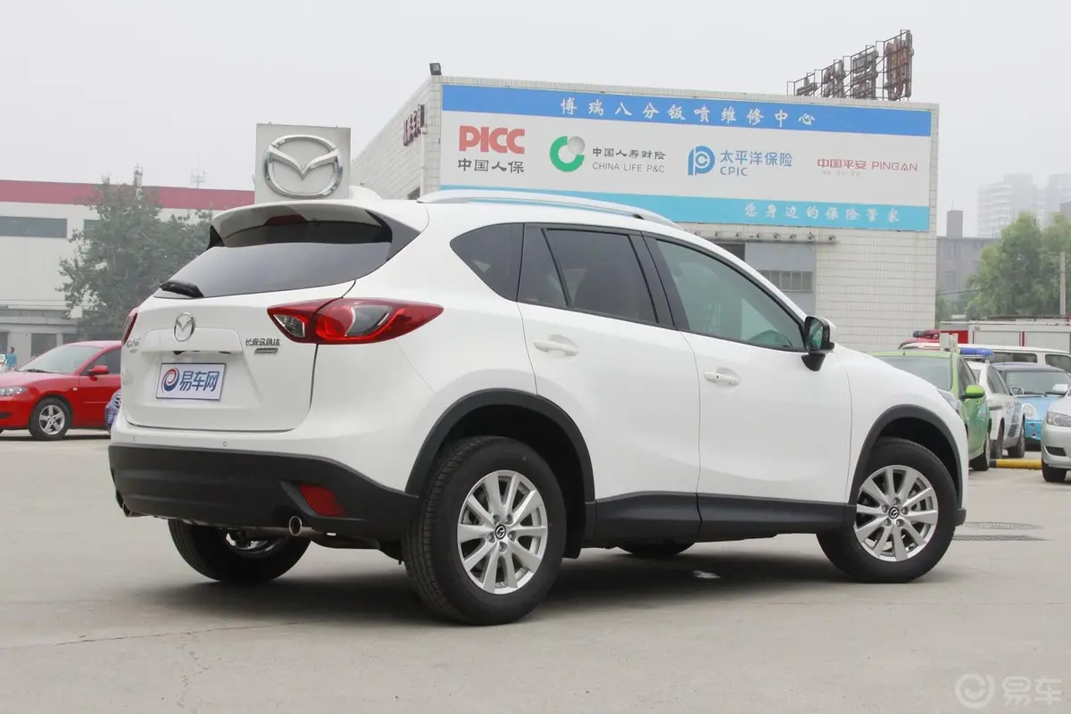 马自达CX-52.0L 自动 四驱 尊贵型侧后45度车头向右水平