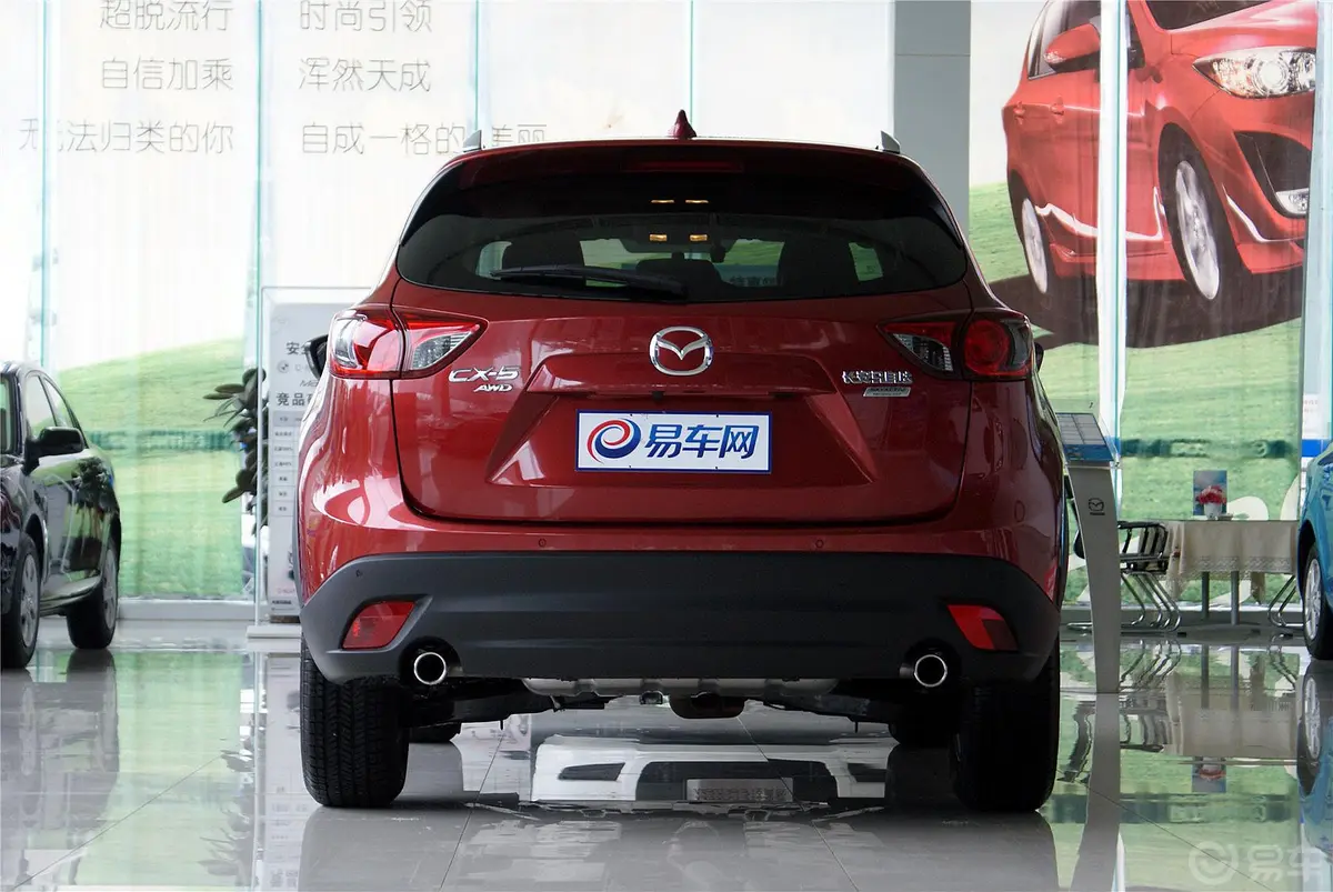 马自达CX-52.0L 自动 四驱 精英型正后水平