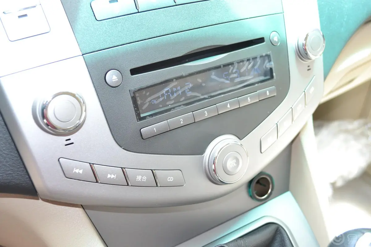 比亚迪S62.4L 手动 豪华型 劲悦版空调