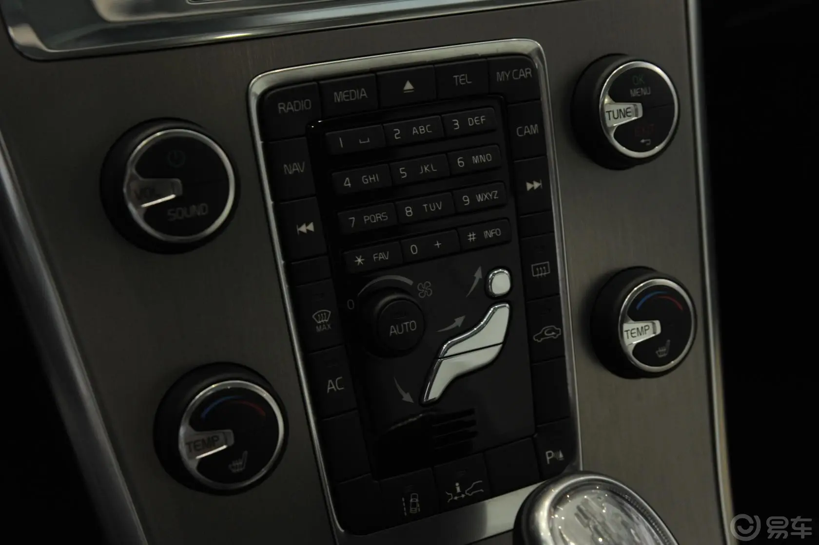 沃尔沃XC60(进口)3.0T T6 AWD舒适版空调