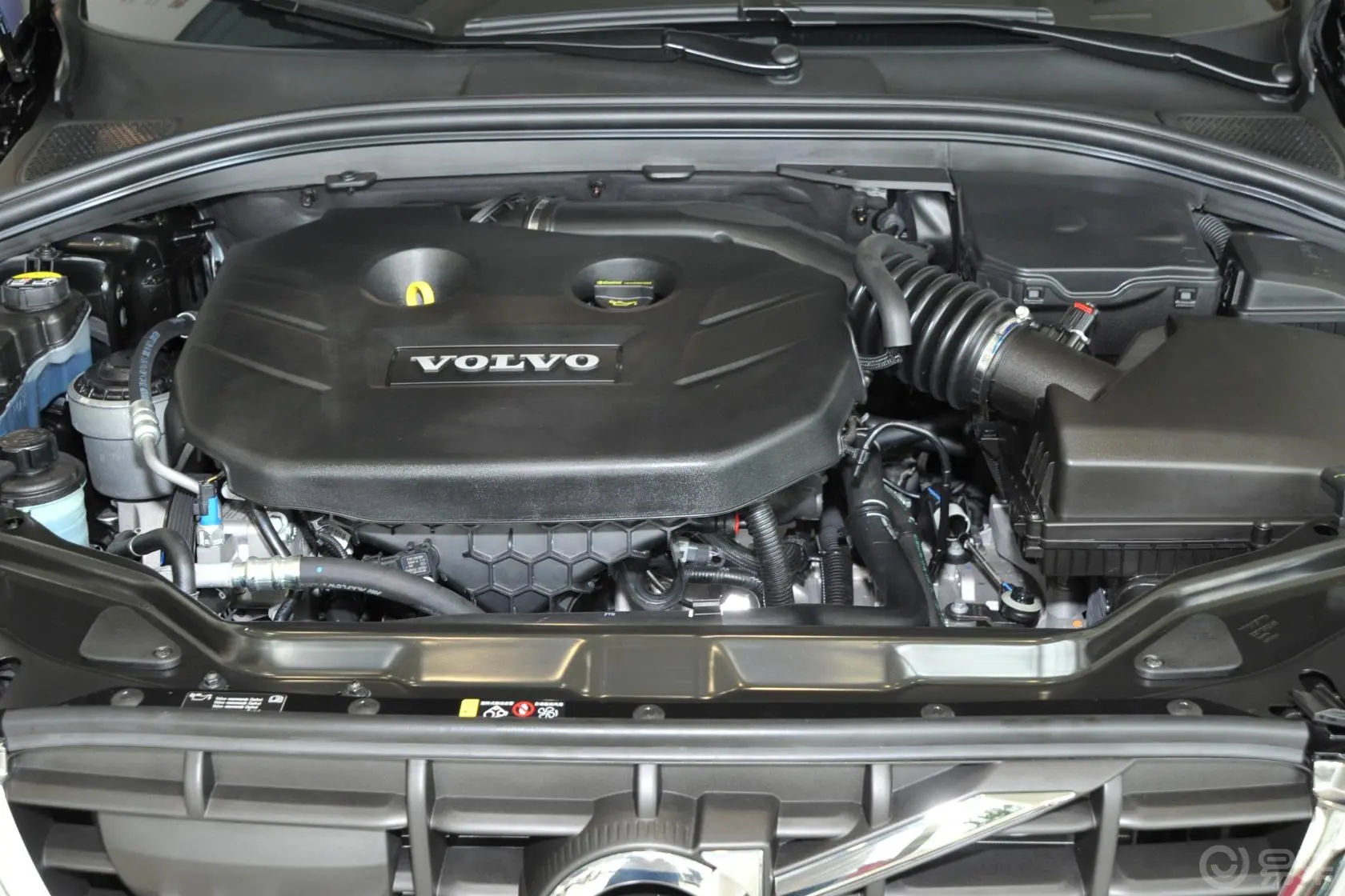 沃尔沃XC60(进口)3.0T T6 AWD舒适版发动机