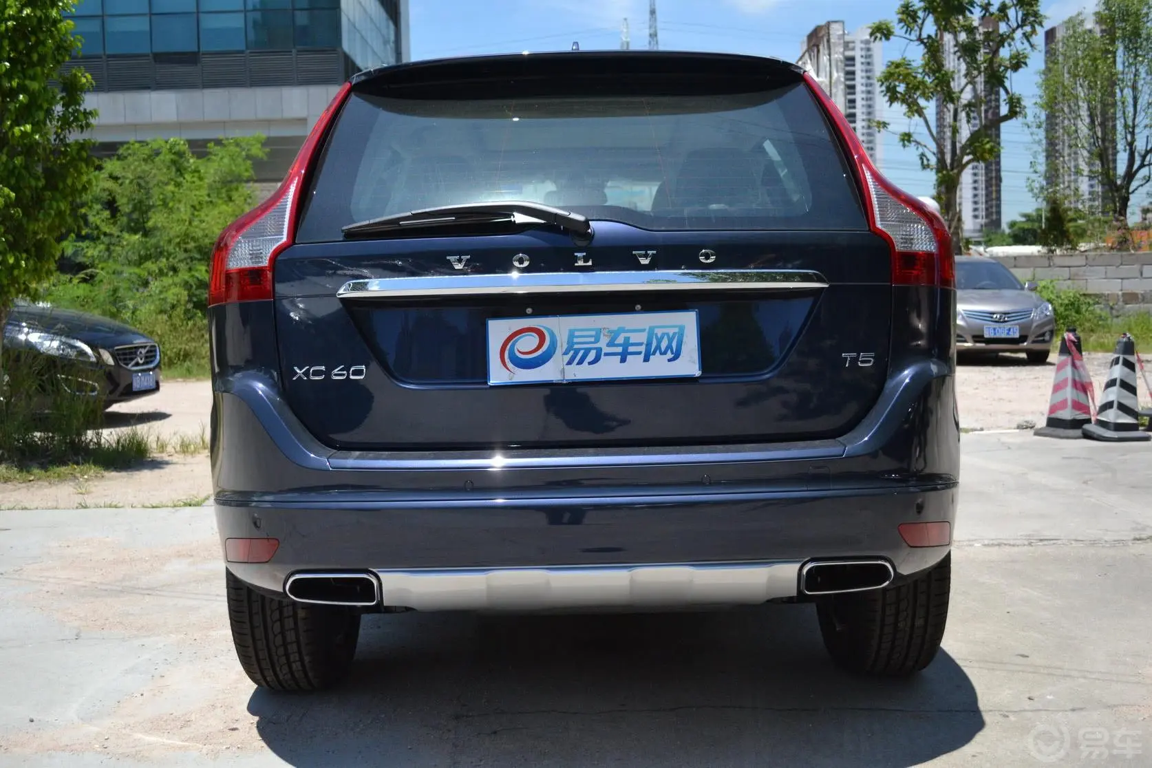 沃尔沃XC60(进口)2.0T T5 改款 智逸版外观