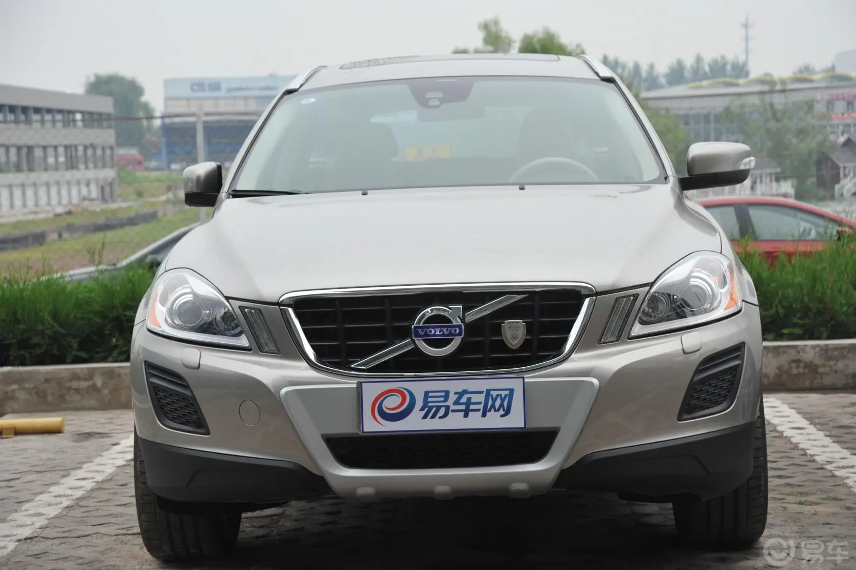 沃尔沃XC60(进口)2.0T T5 舒适版正前水平