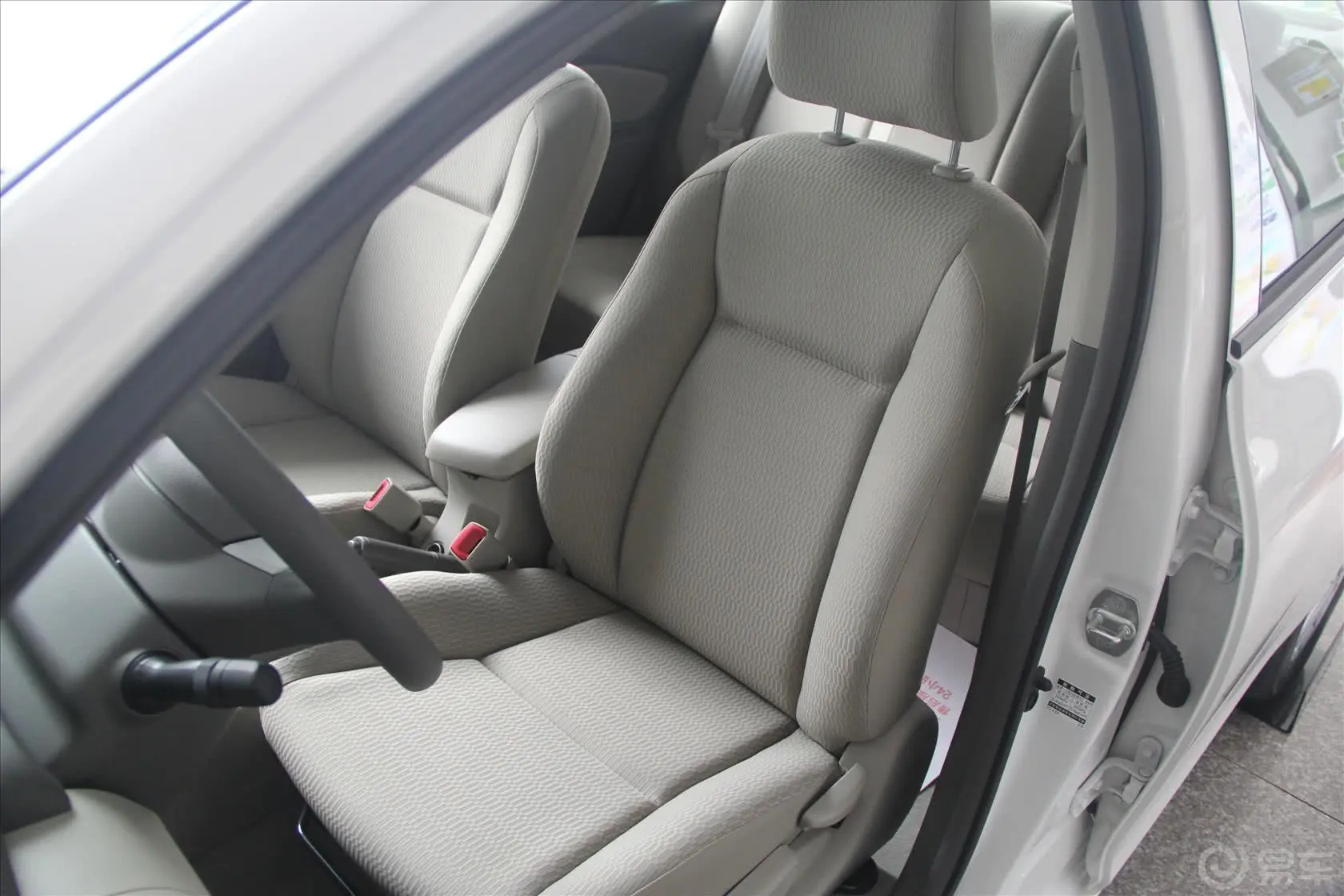 威驰1.6L GL-i 自动 型尚天窗版驾驶员座椅