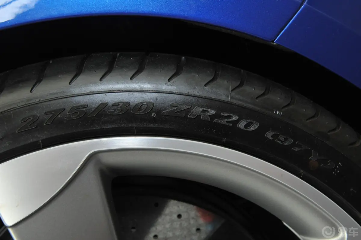 奥迪RS 54.2L 双离合 quattro Coupe轮胎规格