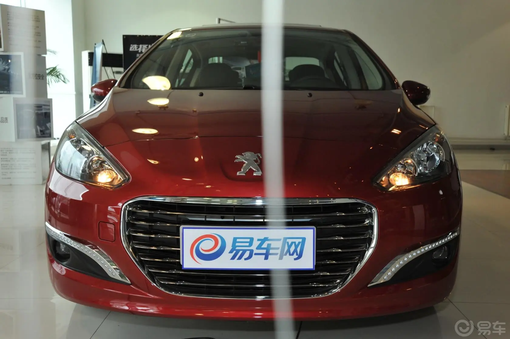 标致3081.6L 手动 优尚型 音乐导航版外观