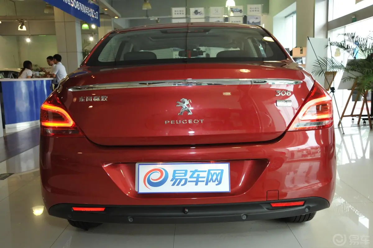 标致3081.6L 手动 优尚型 音乐导航版外观