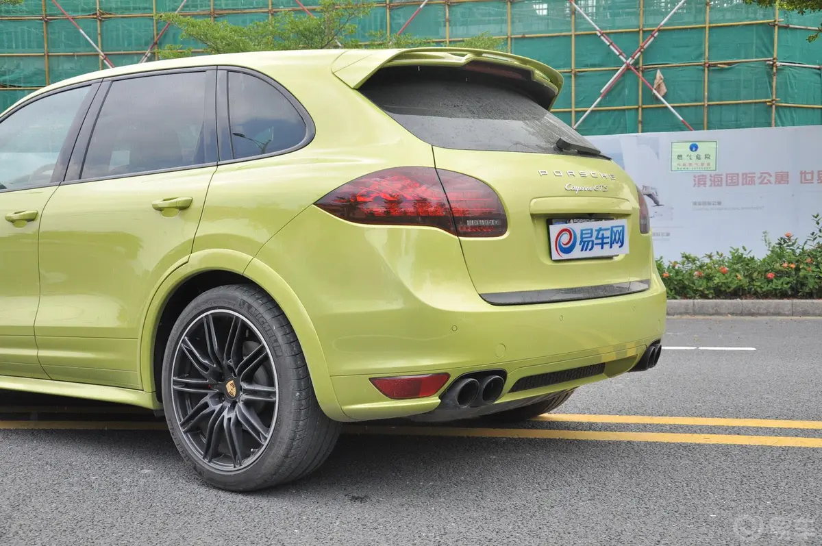 CayenneCayenne GTS 4.8L车尾局部