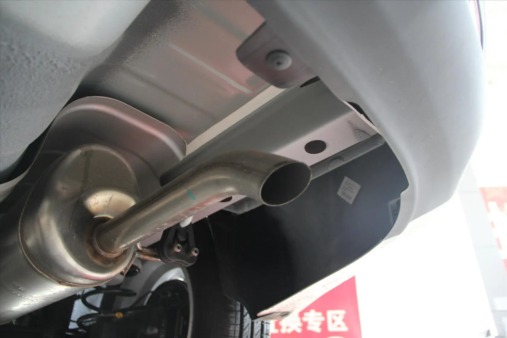 起亚K2三厢 1.4L 自动 GLS 纪念版排气管（排气管装饰罩）
