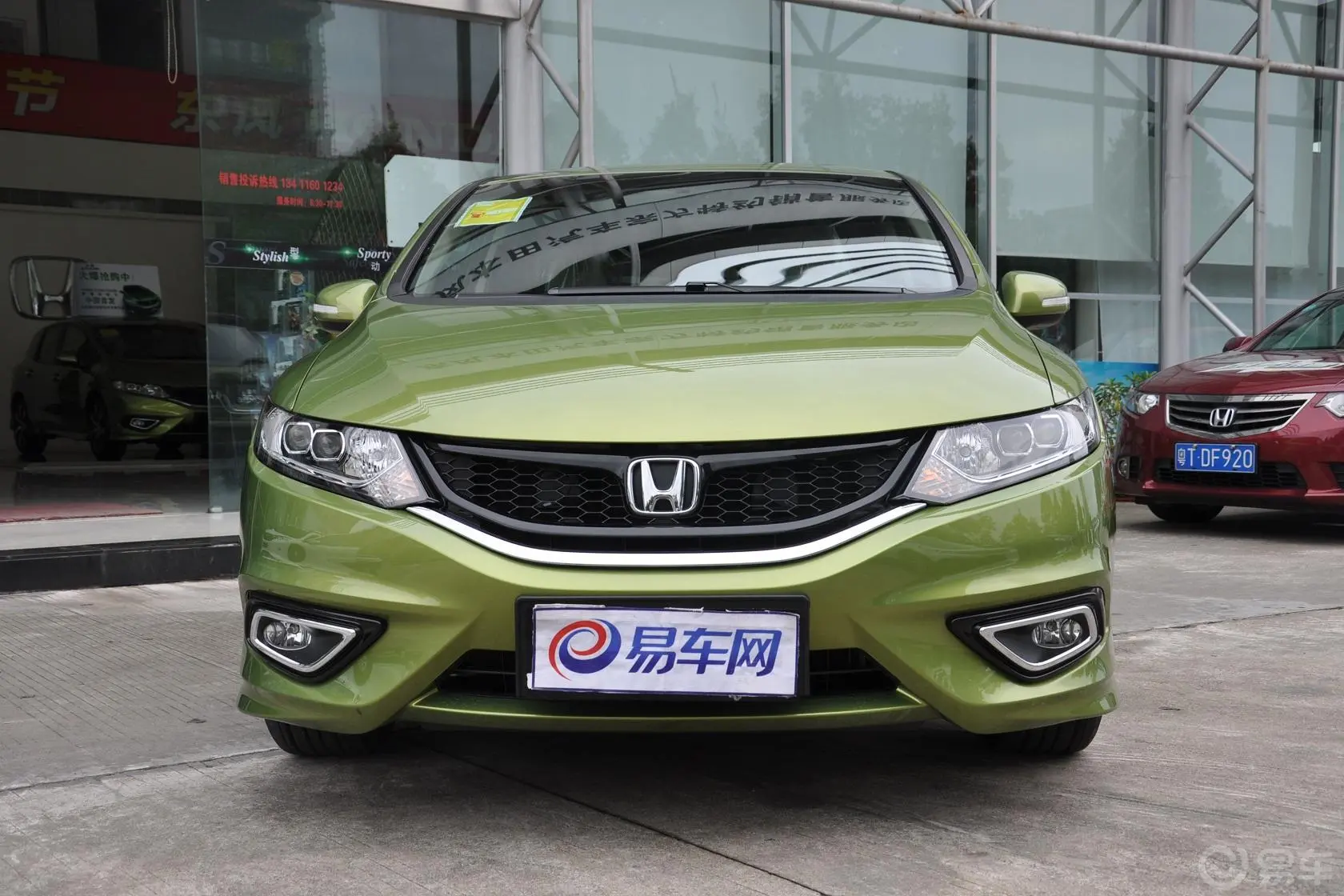 杰德1.8L CVT 豪华型（六座）正前水平