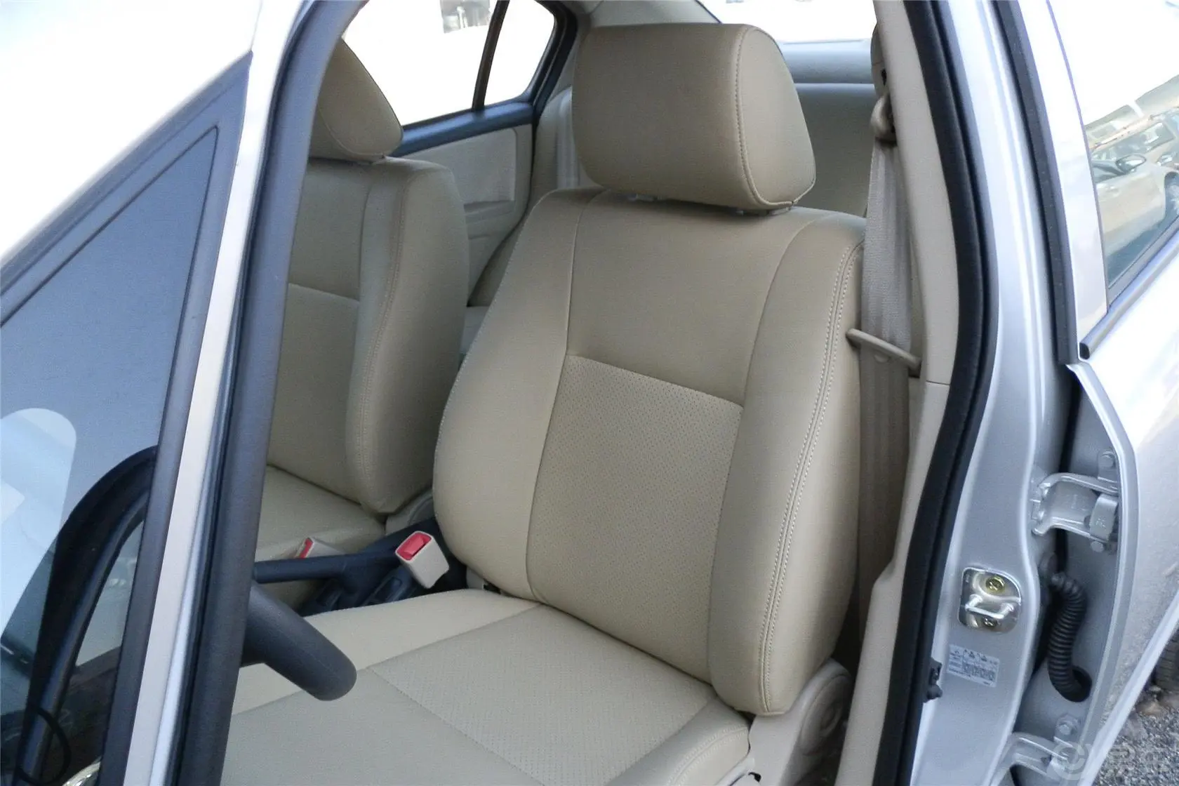 天语 尚悦1.6L 手动 实用型升级版驾驶员座椅