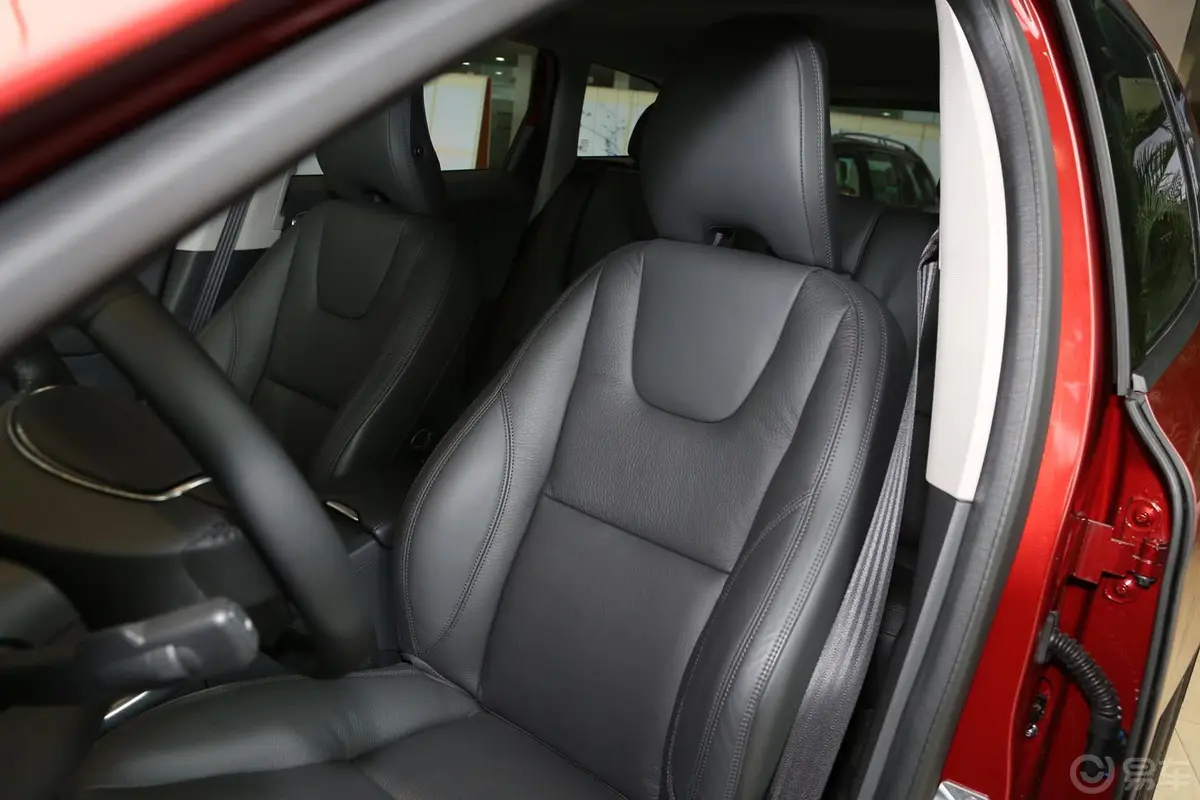 沃尔沃XC60(进口)3.0T T6 智尚版驾驶员座椅