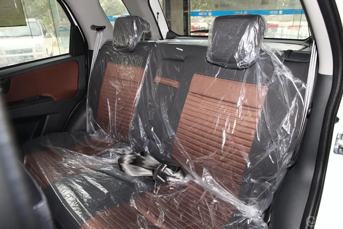 天语 SX4两厢 酷锐版 1.6L 自动 灵动型后排座椅