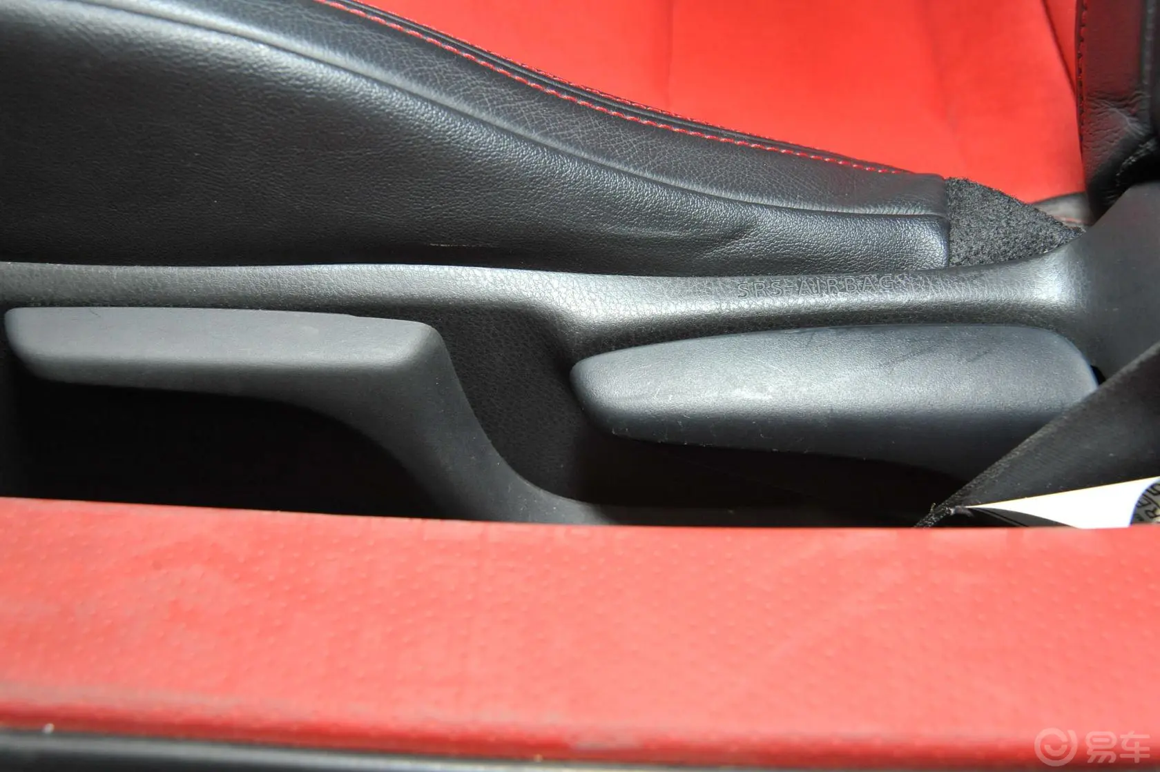 丰田862.0L 手动 豪华型座椅调节键
