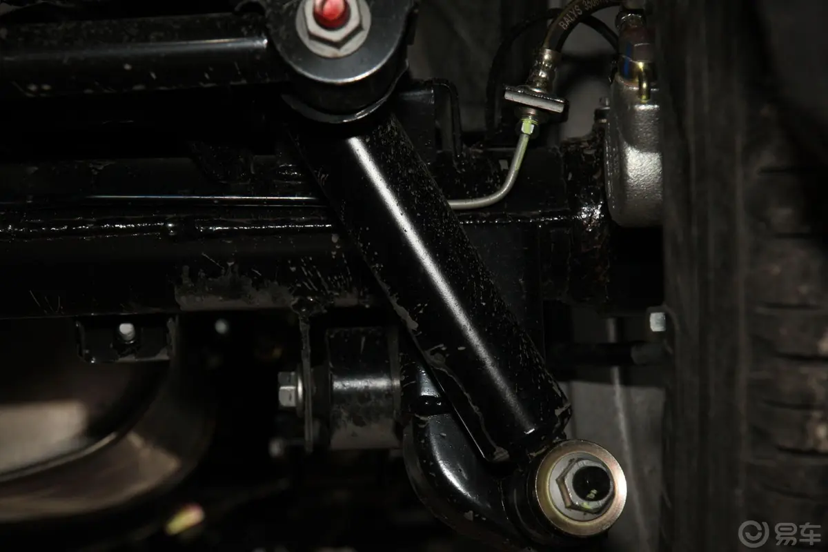 哈弗H5经典智尊版 2.0T 手动 四驱 进取型 柴油版后悬挂