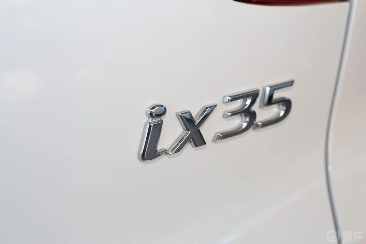 现代ix352.0L GLX 自动 两驱 领先型 国V外观