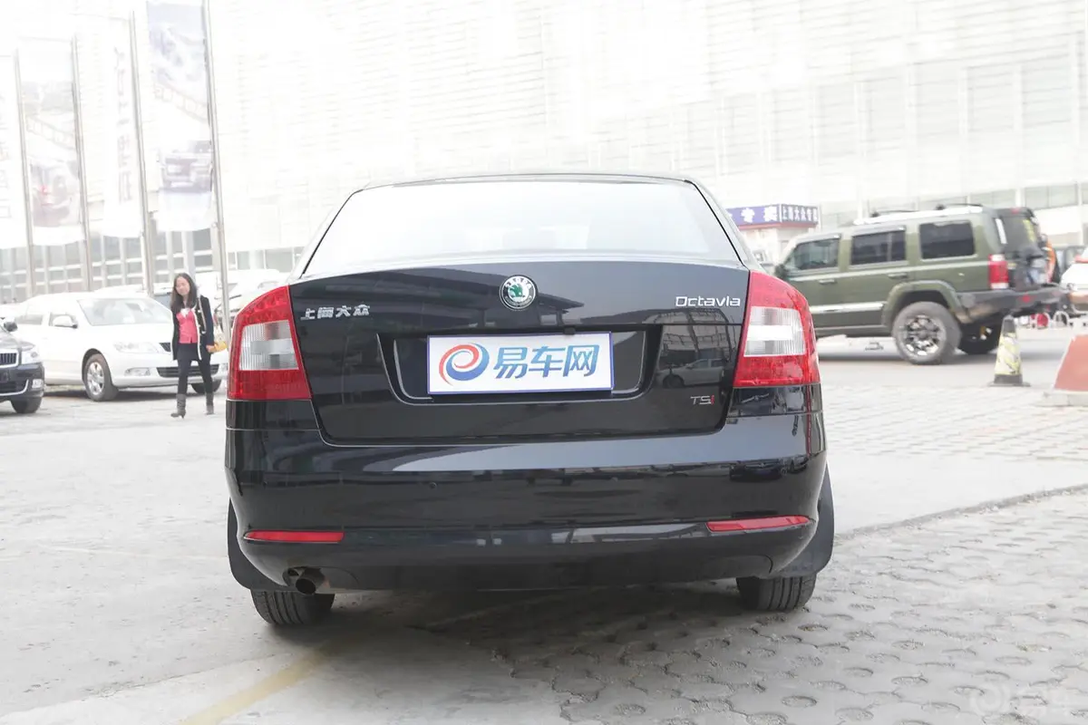 明锐1.4 TSI DSG 逸俊版正后水平