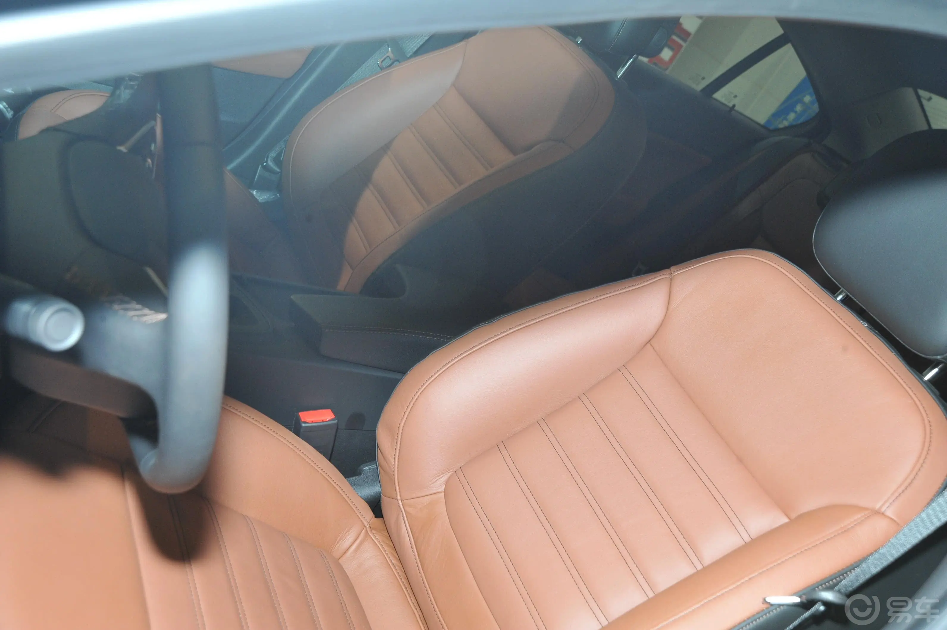 君威GS 2.0T 自动 燃情运动版驾驶员座椅