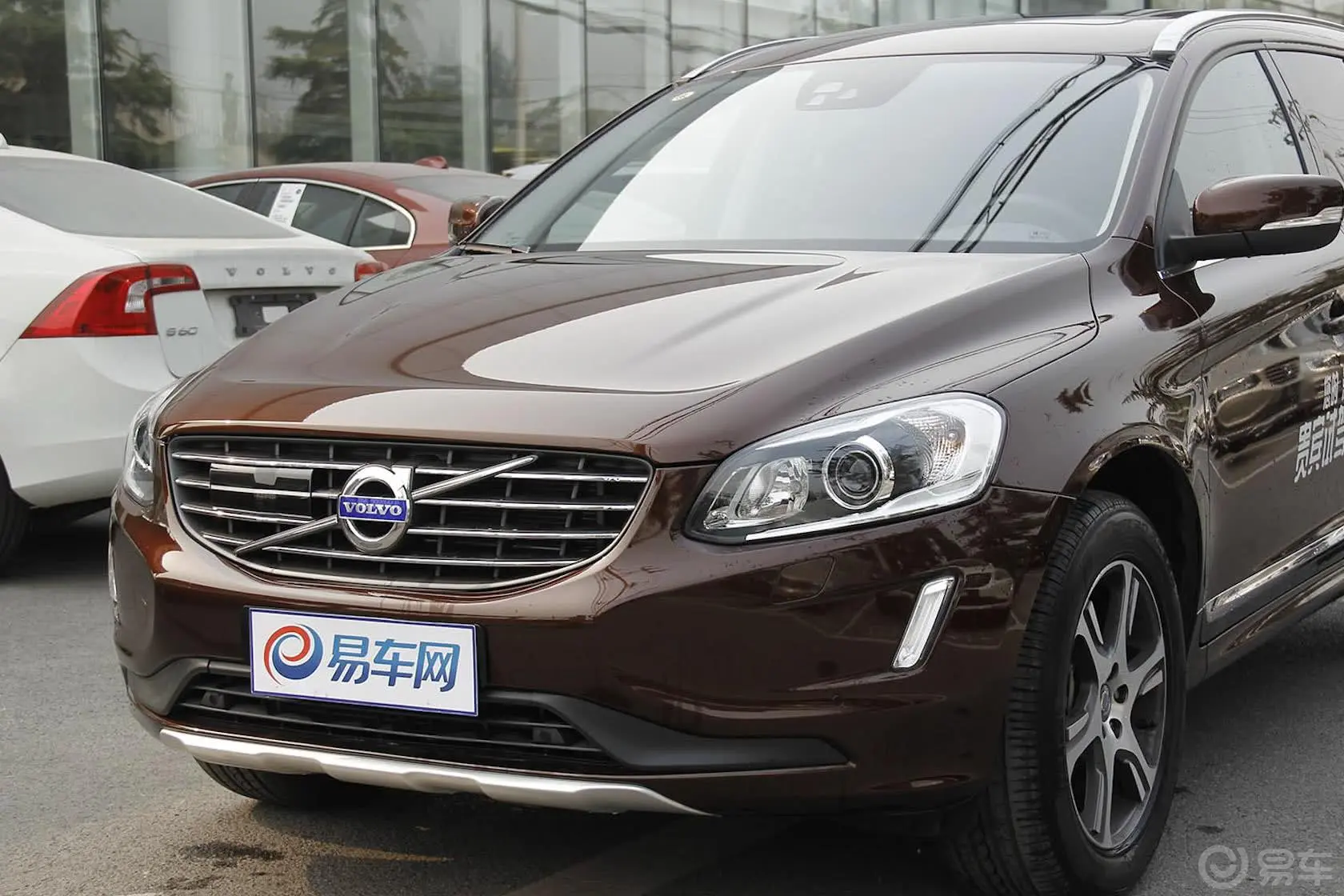 沃尔沃XC60(进口)3.0T T6 智逸版车头局部