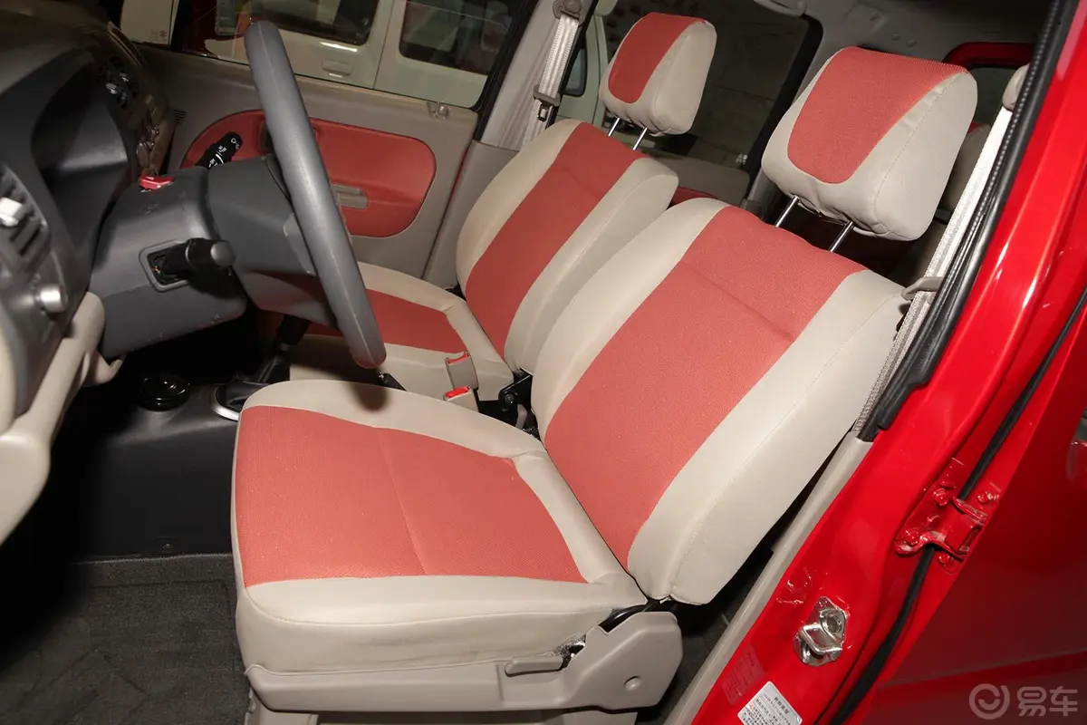北斗星1.4L VVT 手动 全能版 豪华型驾驶员座椅