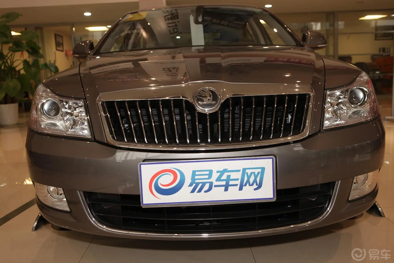 明锐1.8 TSI DSG 逸尊版外观