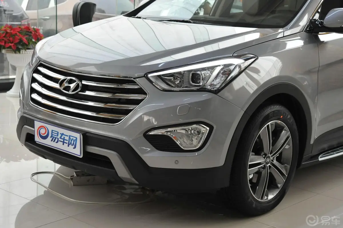 格越3.0L 自动 四驱 旗舰版 6座外观