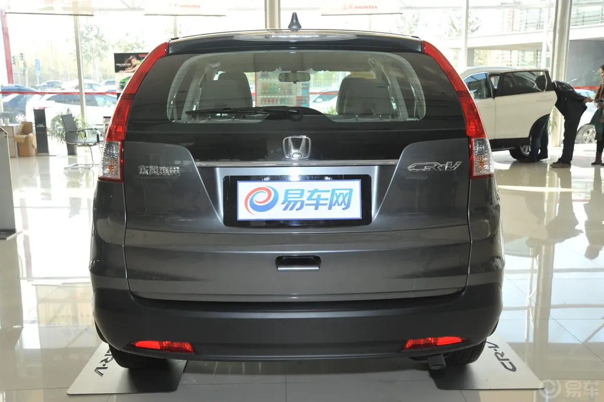 本田CR-V2.0L 两驱 都市版外观