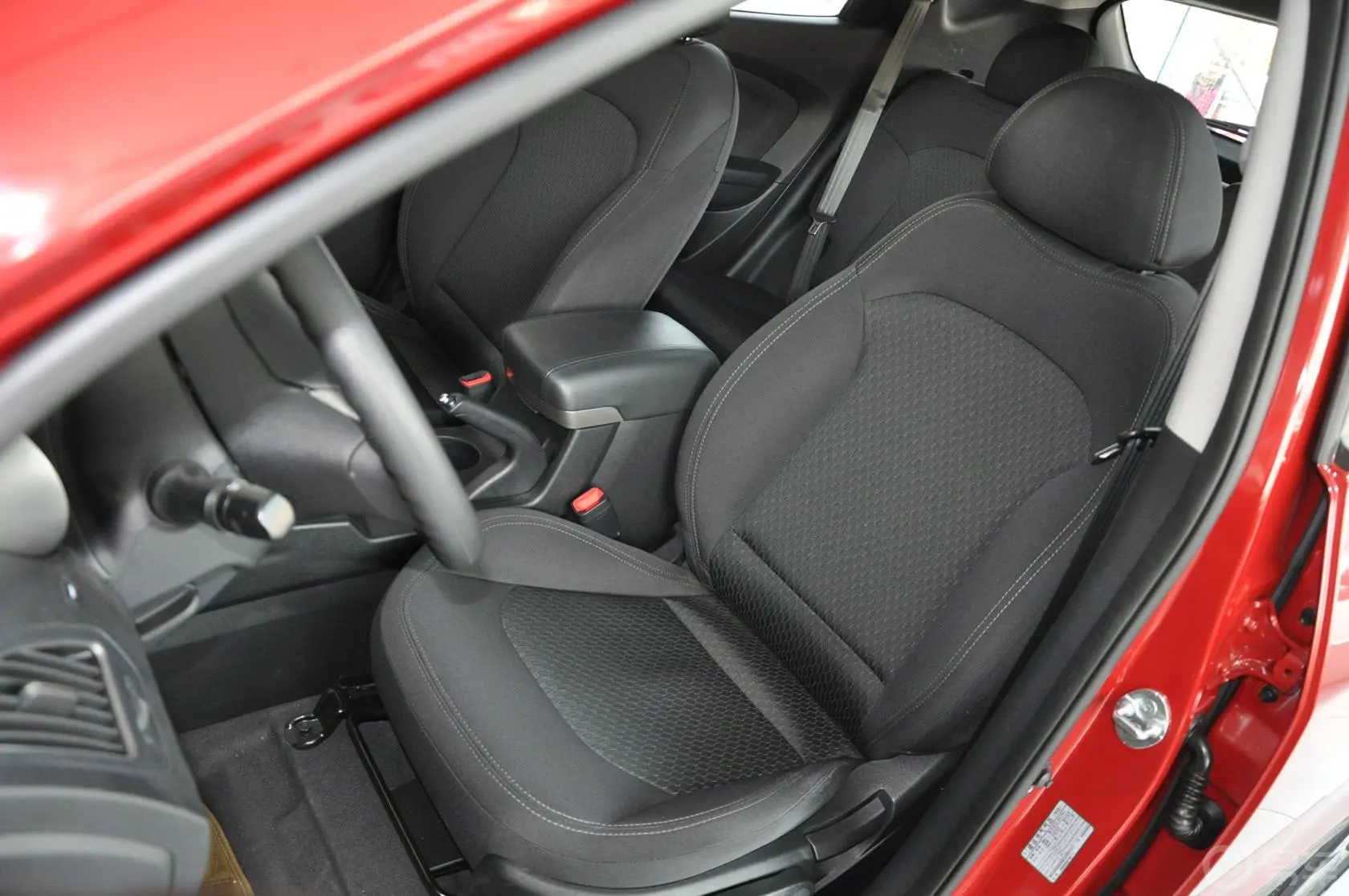现代ix352.0L GL 自动 两驱 舒适型 国IV驾驶员座椅