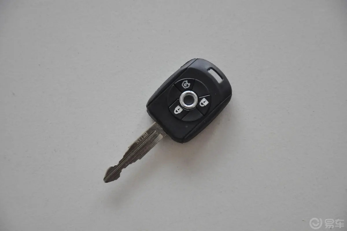 菱智M3 1.6L 手动 7座豪华型钥匙