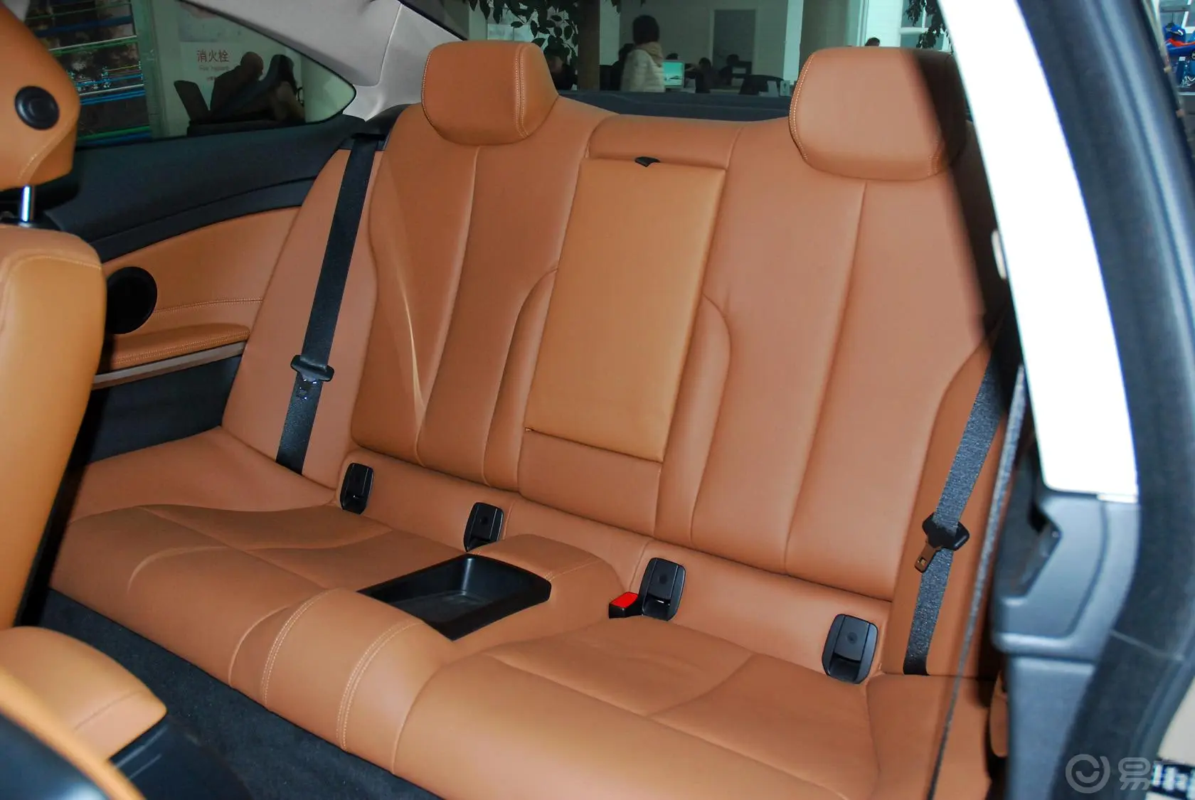 宝马4系双门轿跑车 435i 豪华设计套装后排座椅