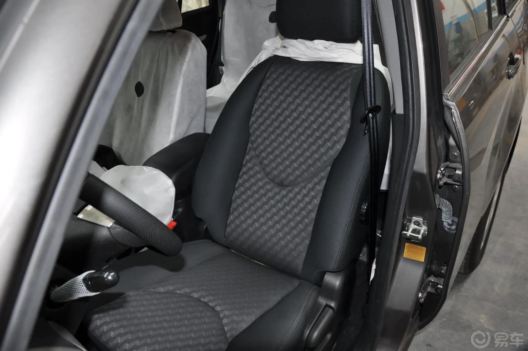 永源A380Ⅱ代 1.8L自动舒适型驾驶员座椅