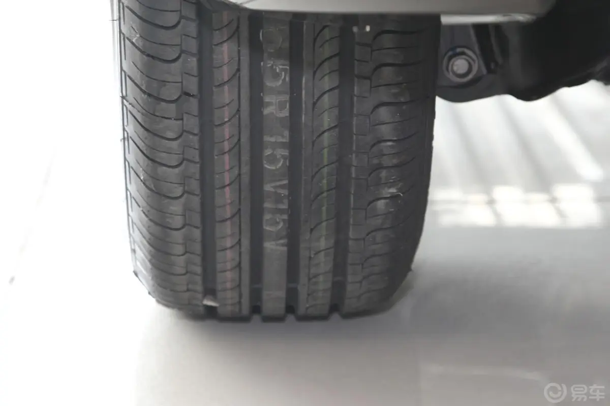 马自达3 星骋两厢 1.6L 自动 精英型轮胎花纹