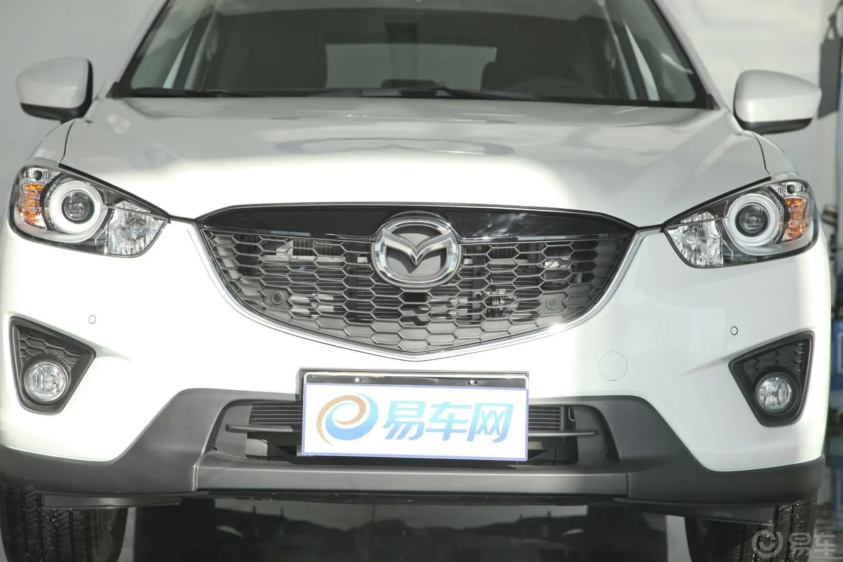 马自达CX-52.0L 自动 四驱 精英型前格栅侧俯拍