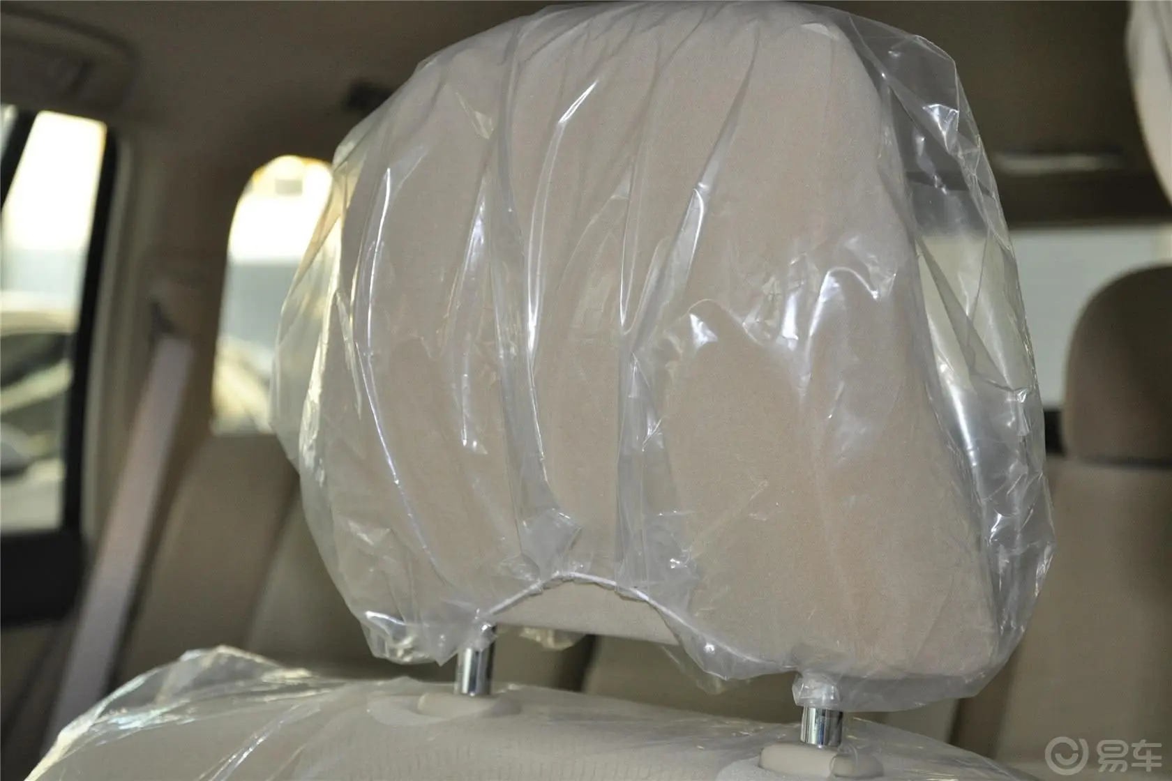 普拉多(进口)2.7L 自动标准版驾驶员头枕