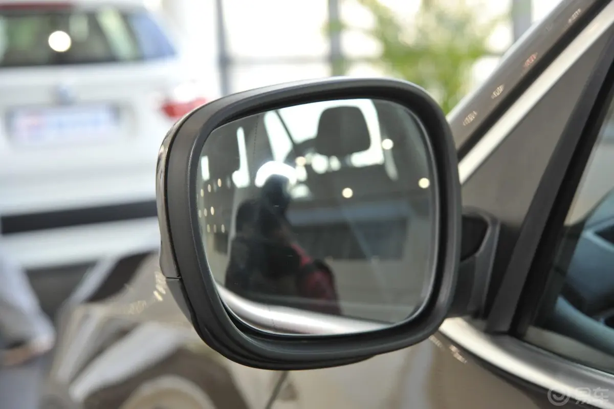 宝马X3(进口)改款 xDrive20i 豪华型后视镜镜面（后）