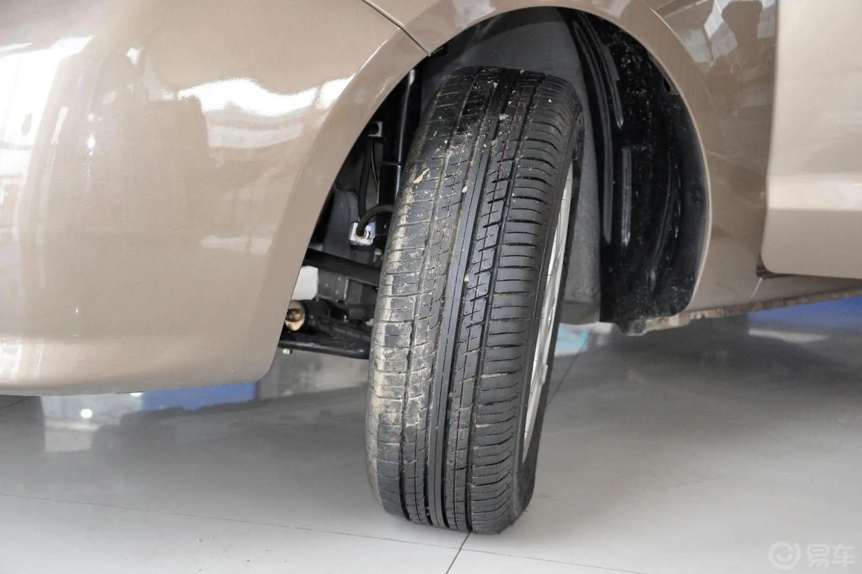 夏利N51.3L 手动 标准型轮胎花纹