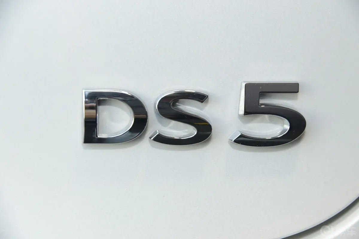 DS 51.6T 手自一体 THP160 雅致版尾标