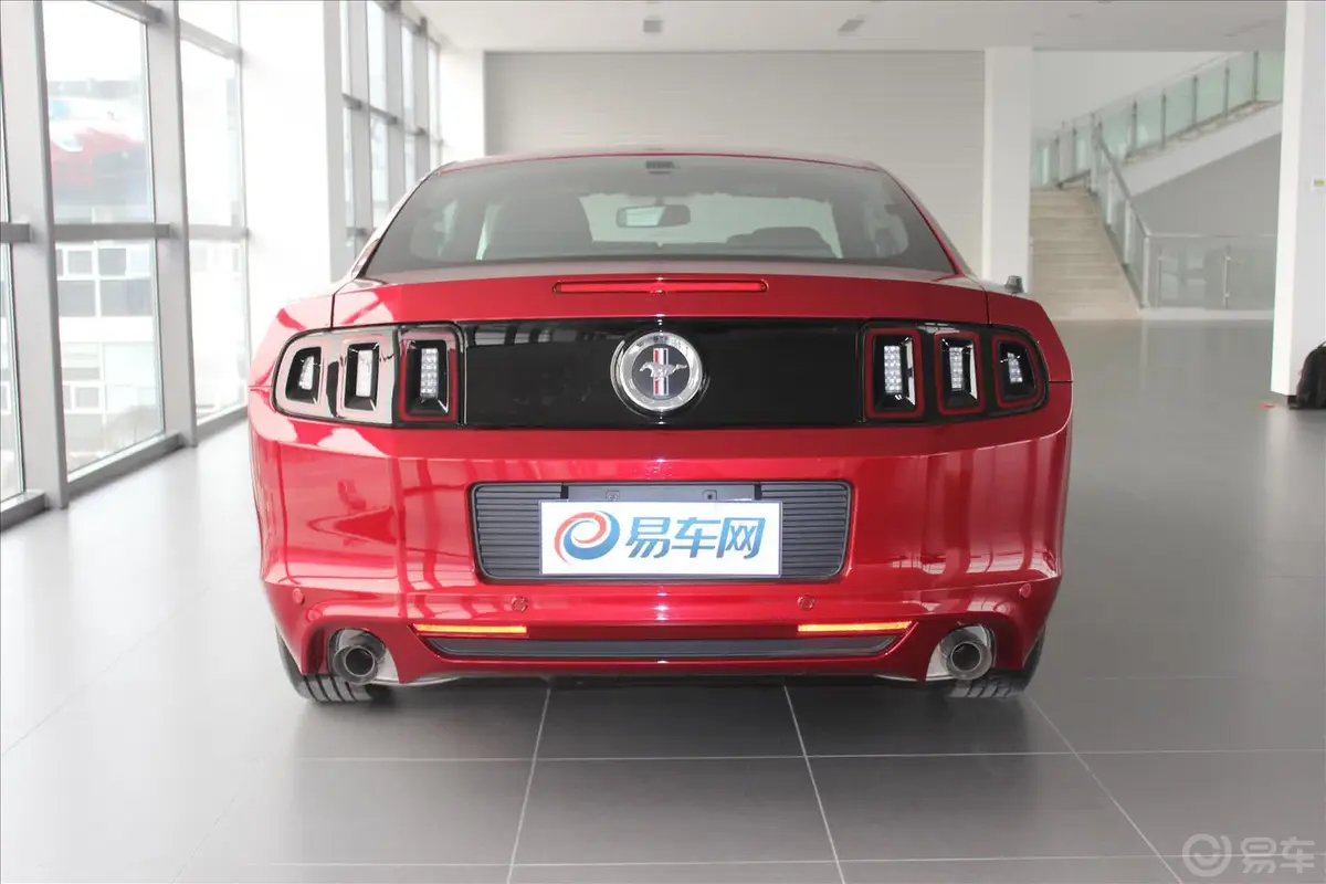 Mustang3.7L 自动 V6正后水平