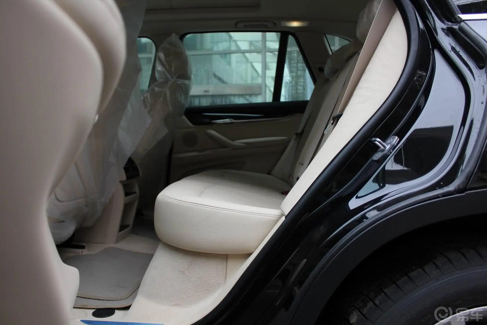 宝马X5(进口)xDrive35i 豪华型后排空间体验