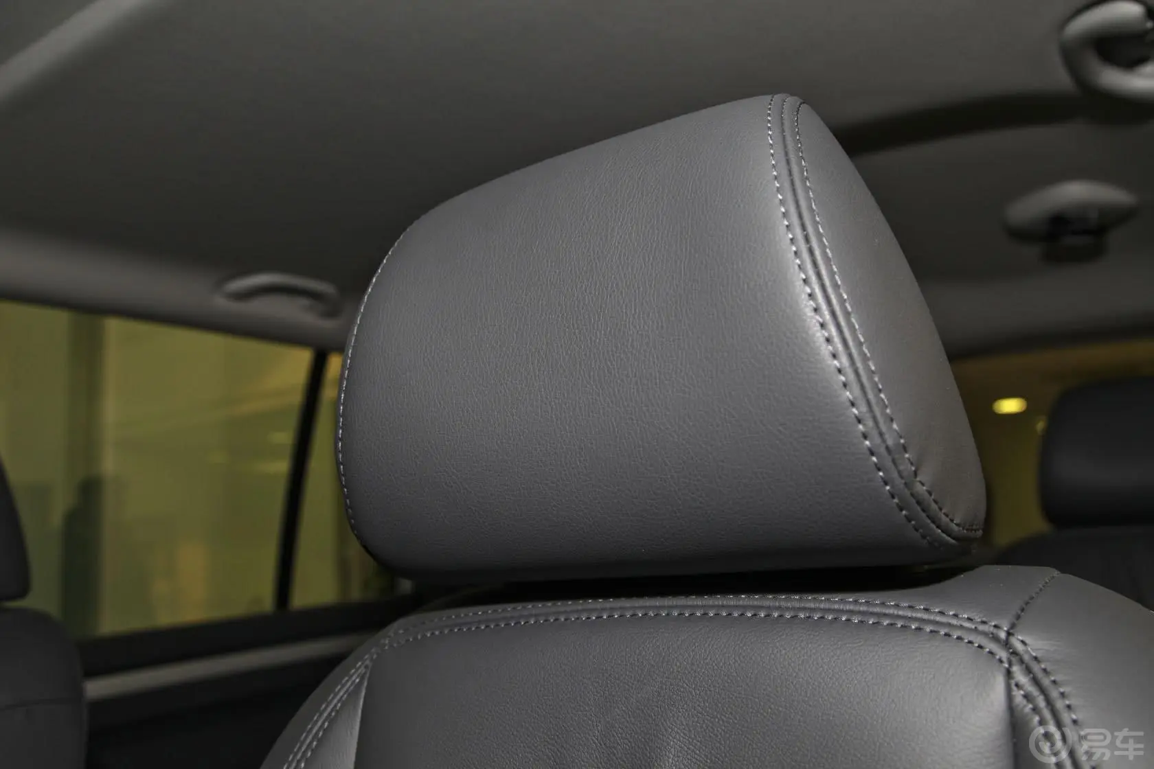 途安1.4T 自动 舒适版 5座驾驶员头枕