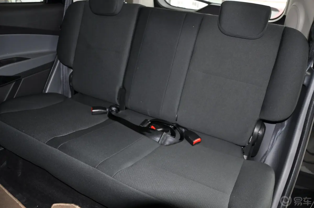 瑞风M21.5L 手动 全能商务舒适型后排座椅