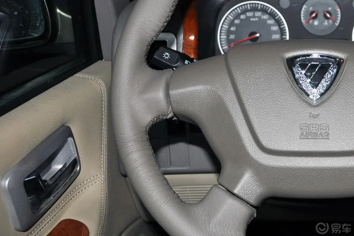 风景G5财富快车 2.0L 手动 舒适版 汽油 长轴方向盘功能键（左）