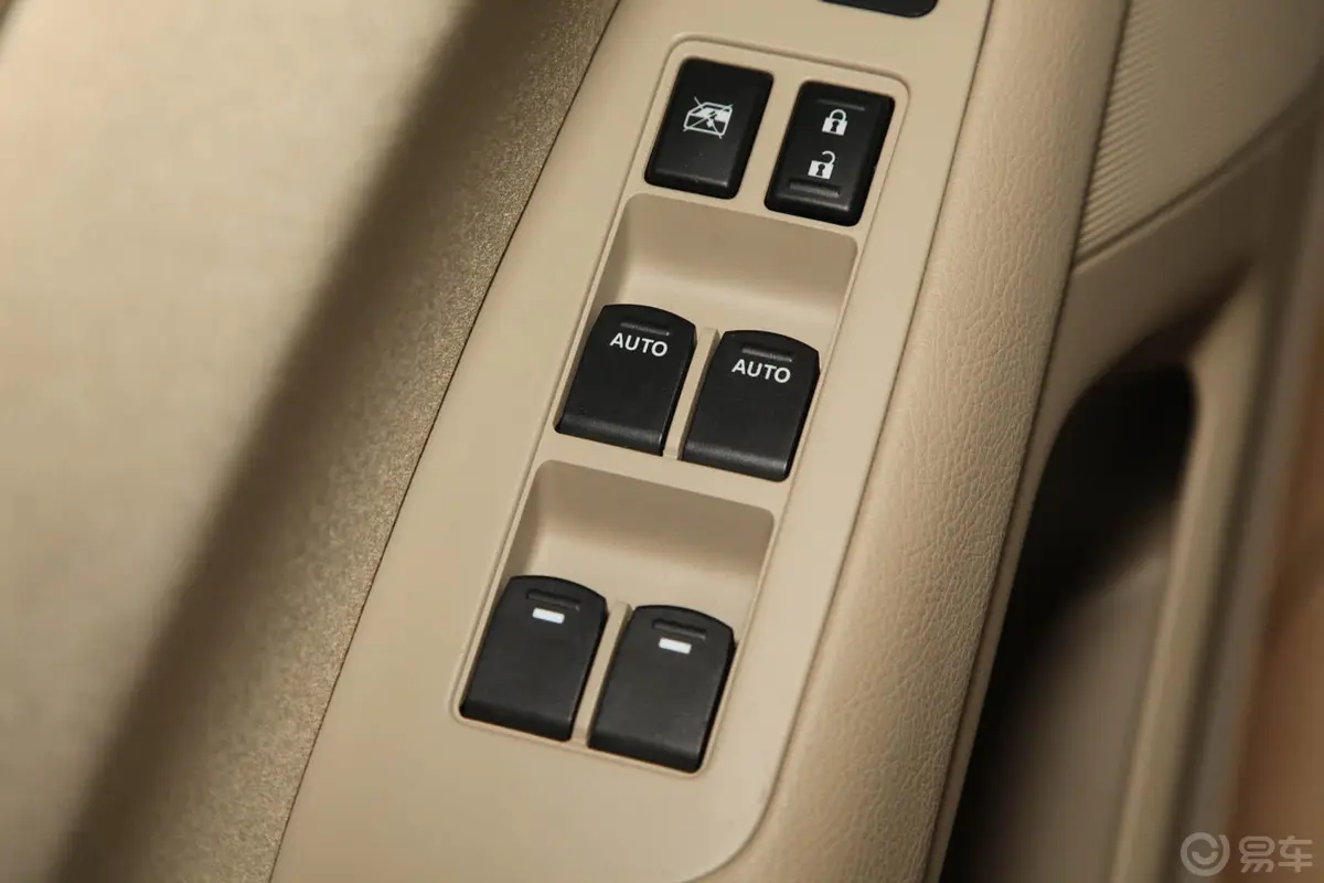 凯泽西2.4L 自动 两驱 标准版车窗升降键