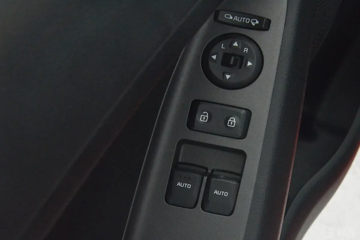 速迈1.6T 自动 豪华版车窗升降键