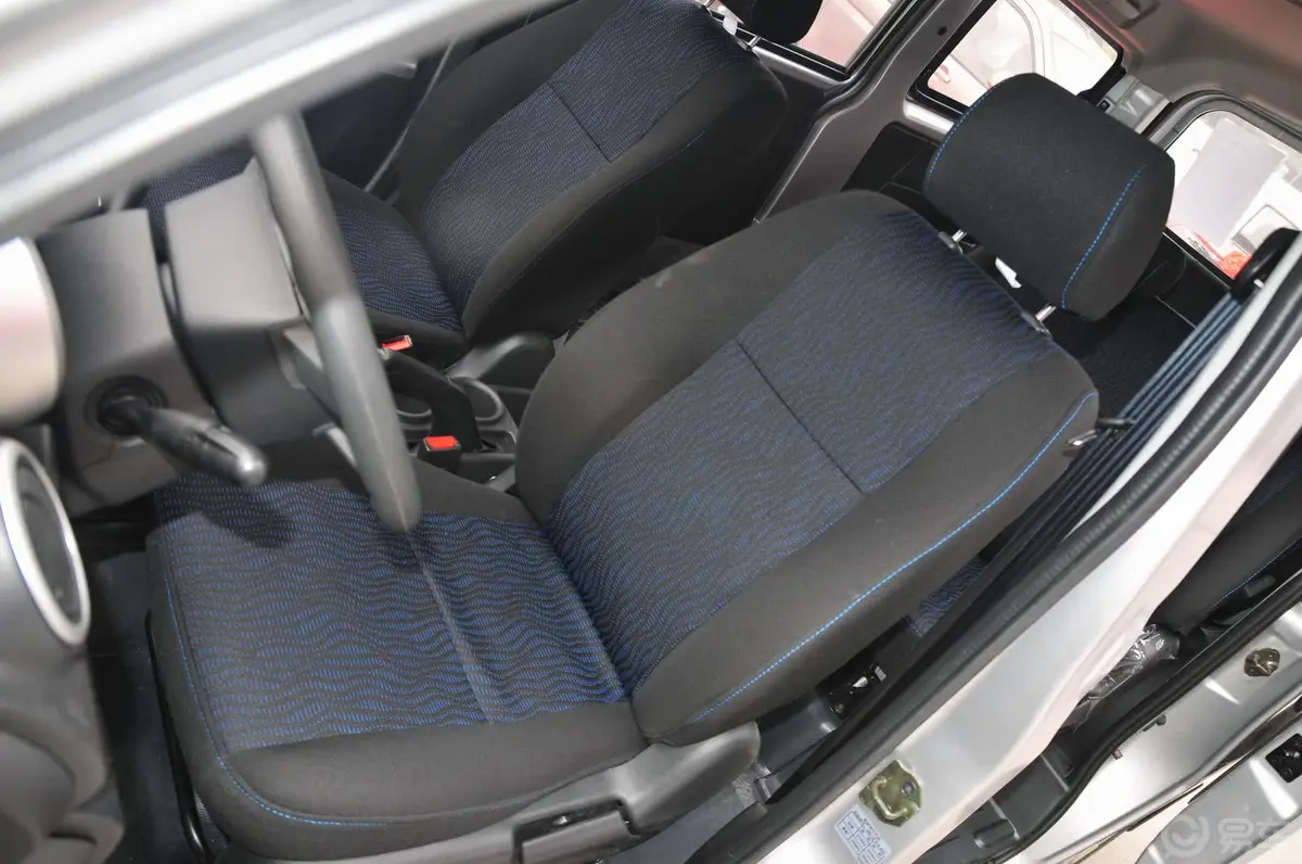 欧诺S1.3L 基本型驾驶员座椅