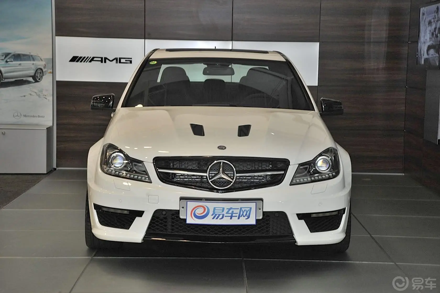 奔驰C级 AMGC 63 AMG Edition 507正前水平