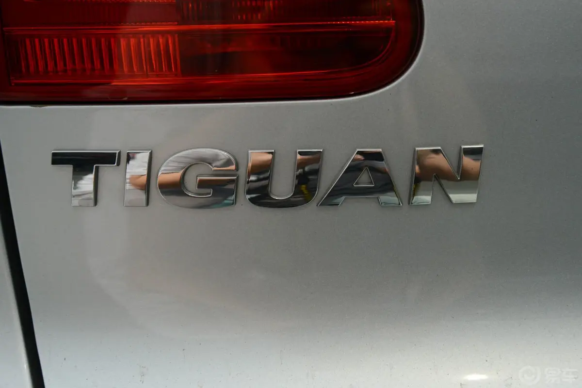 Tiguan2.0 TSI R Line尾标