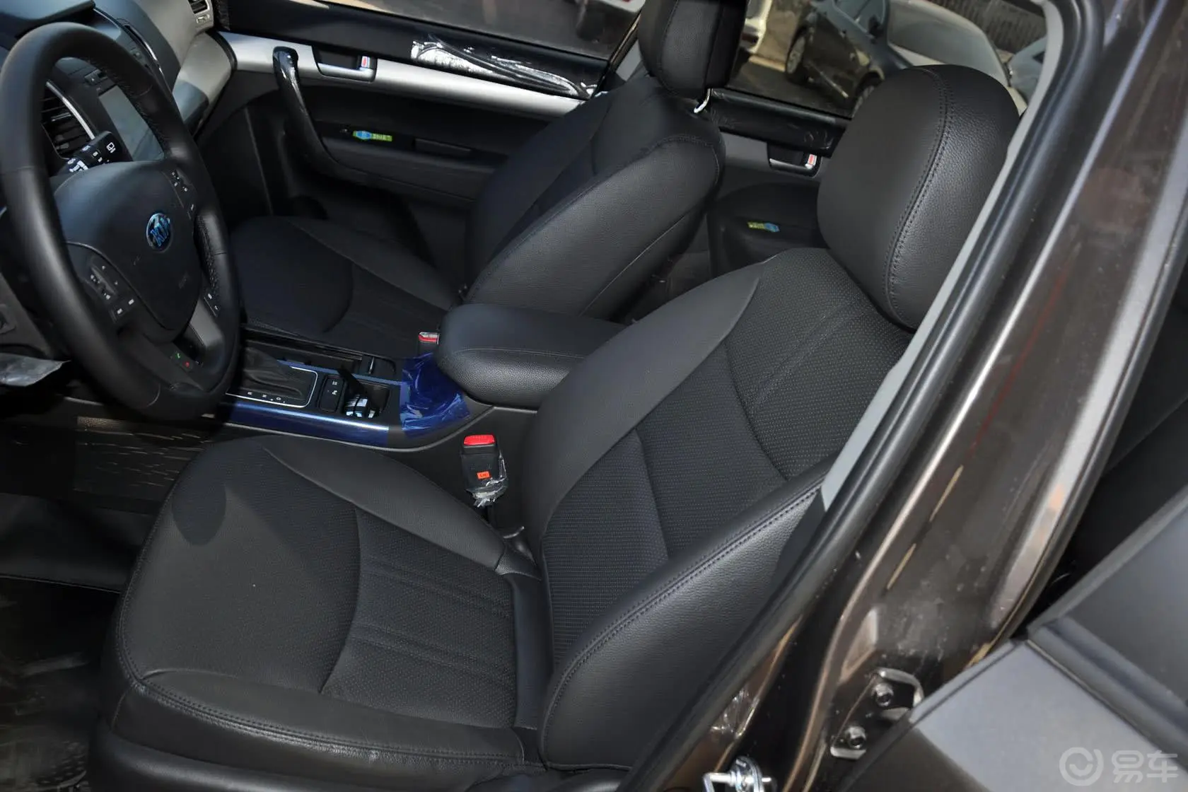 索兰托2.4L 汽油 豪华版 五座(GDI) 国四驾驶员座椅