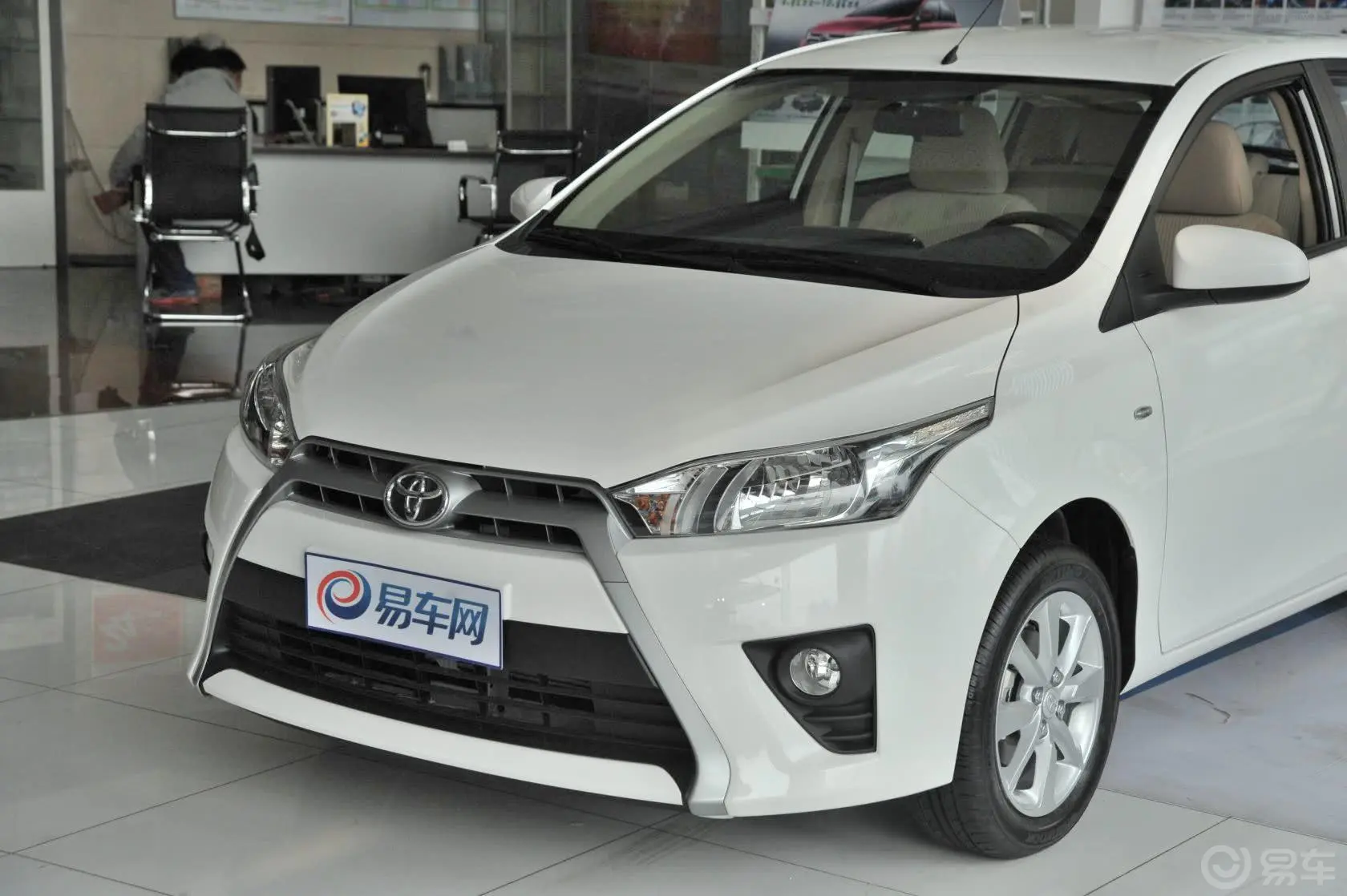 YARiS L 致炫1.5L 自动 炫动版车头局部